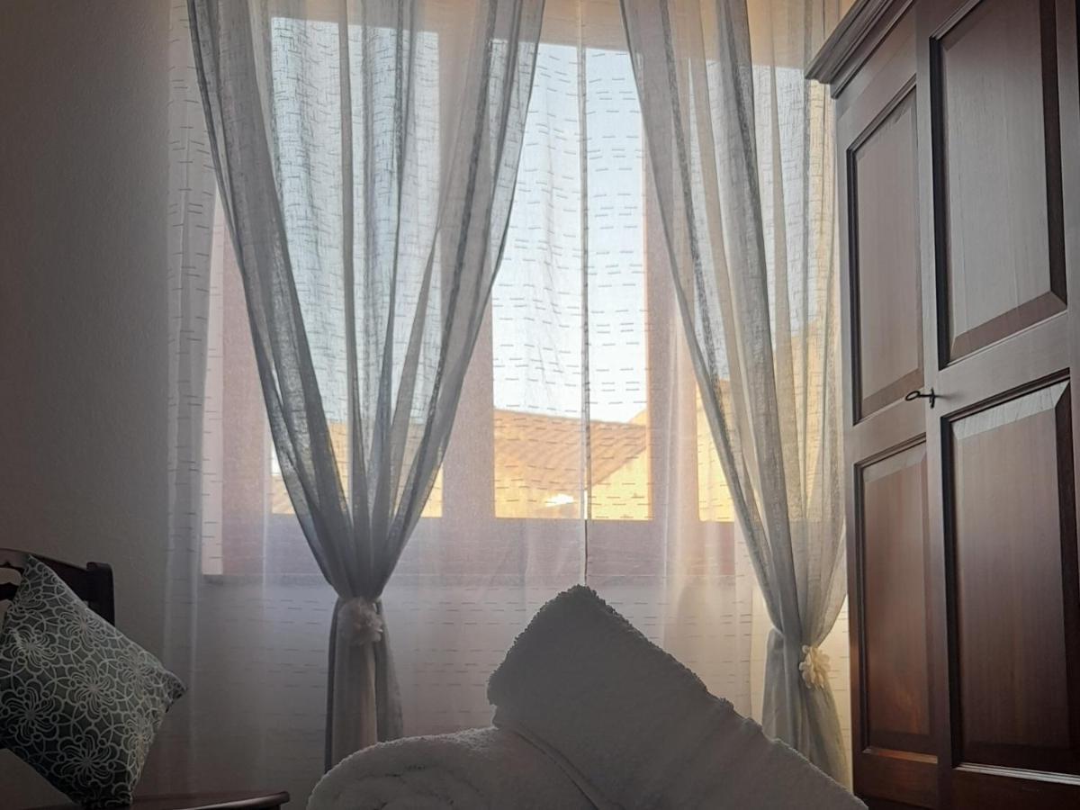 Su Fassoi Cabras Bed & Breakfast Exterior photo